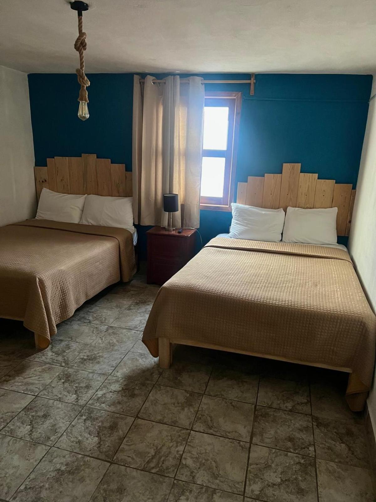 Alhambra Hotel - Сан-Кристобаль-де-Ла-Касас Экстерьер фото