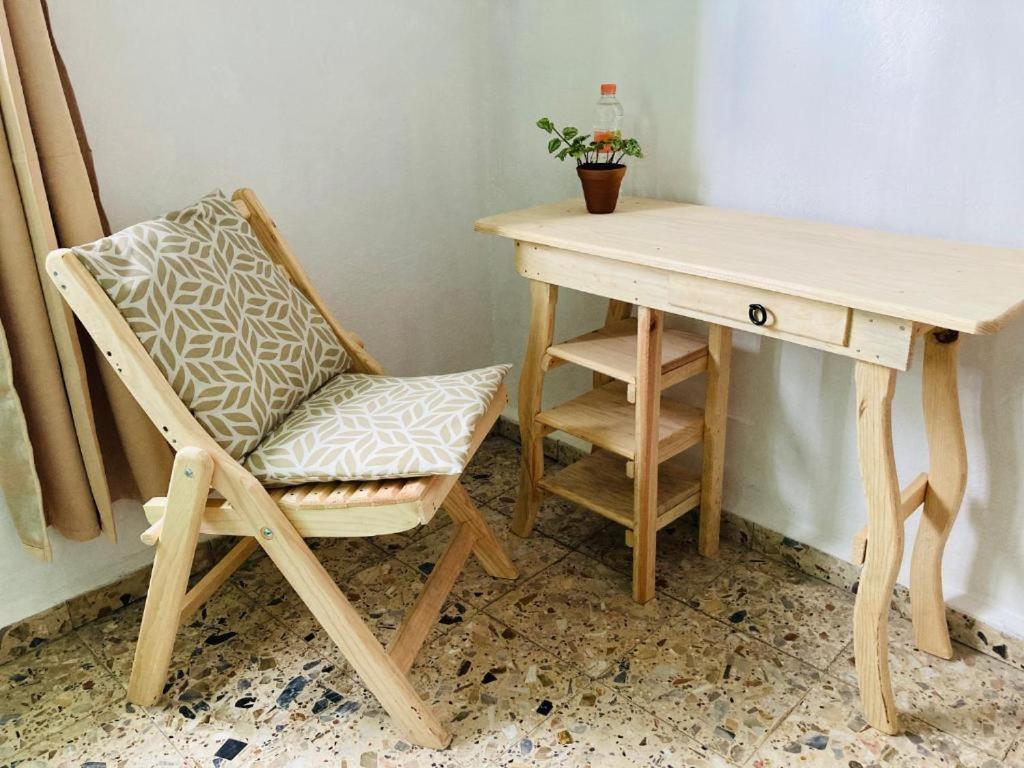 Alhambra Hotel - Сан-Кристобаль-де-Ла-Касас Экстерьер фото